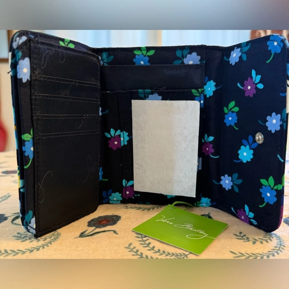 NWT Vera Bradley Euro Wallet in Midnight Blues Pattern - Picture 4 of 5